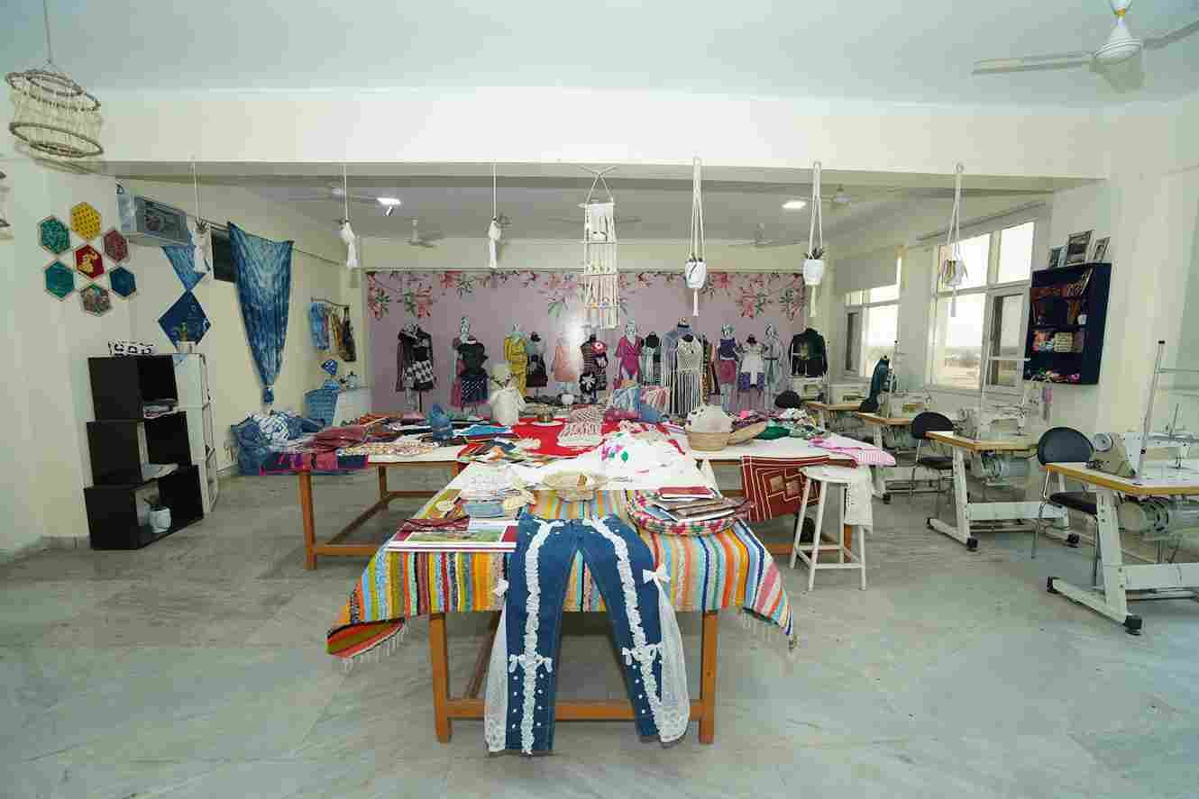 CGC University College Images photo 30